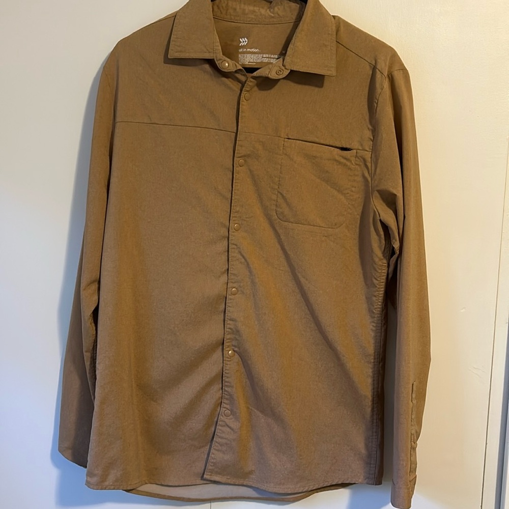All in motion Medium button down shirt